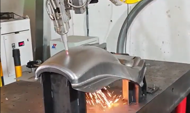 3D Laser Cutting Car Body Panels